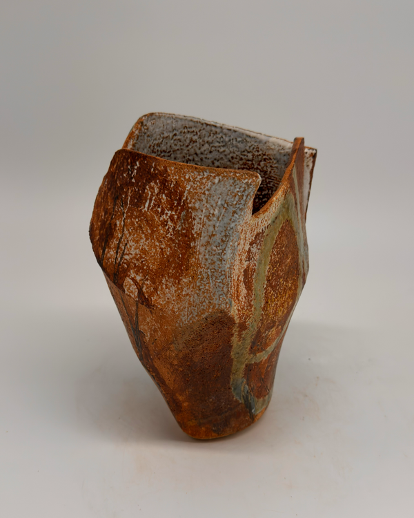 Fragmented Vessel IV