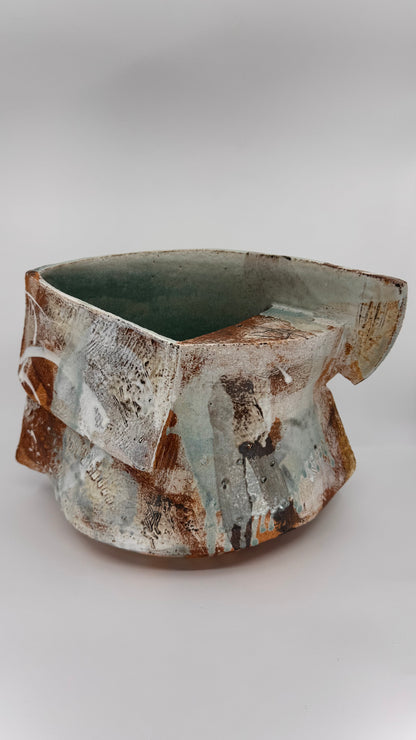 Fragmented Spiral Vessel
